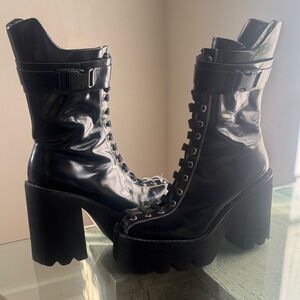 Jeffrey Campbell Black Platform Lace-Up Viking Boots
